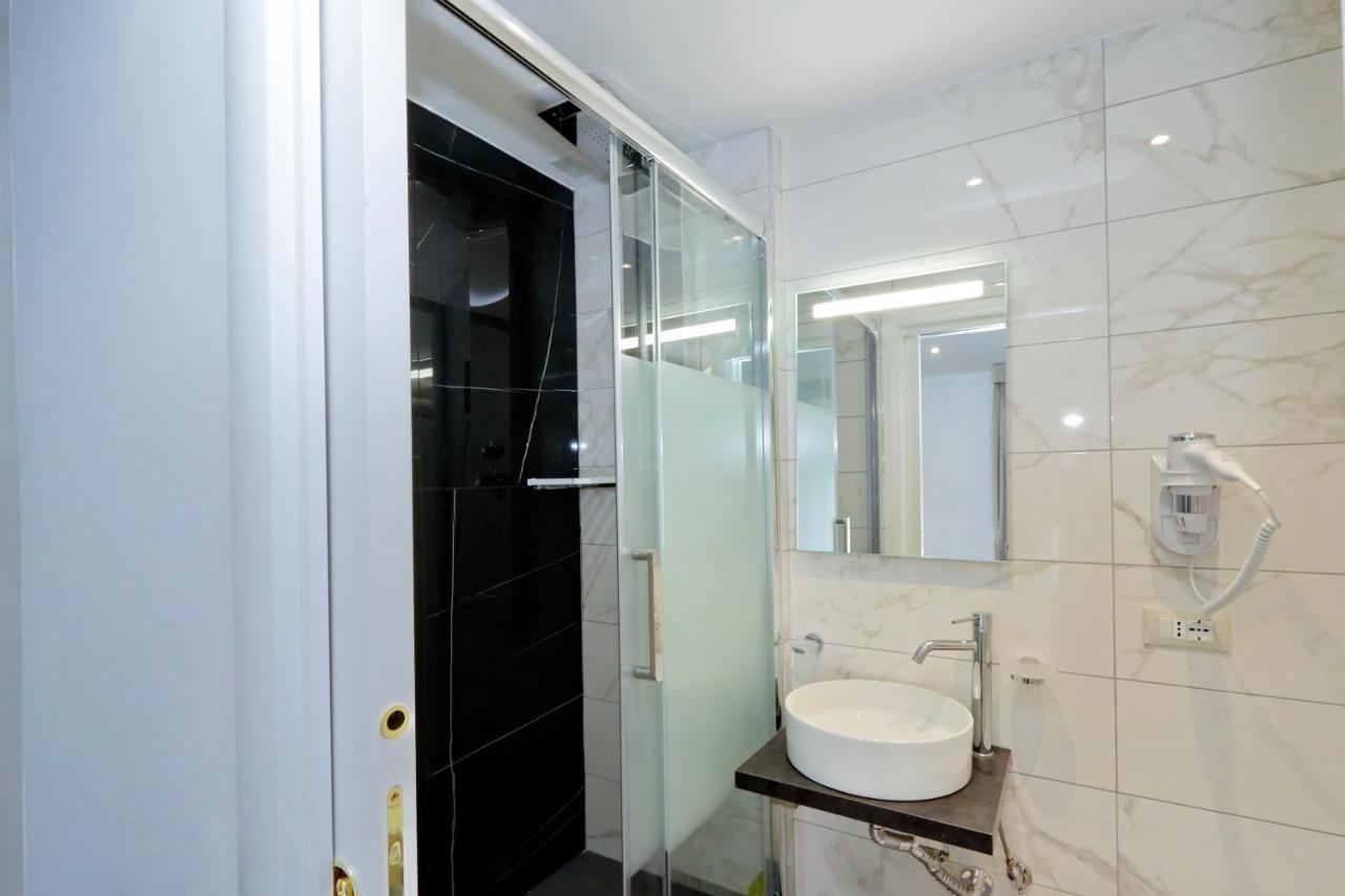 Relais Aquarium Bed & Breakfast Rome Bagian luar foto